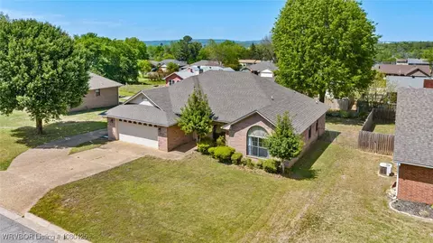 705 Northview Dr, Van Buren, AR 72956