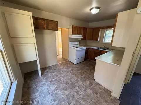 1315 N 9th St, Fort Smith, AR 72901 photo 7