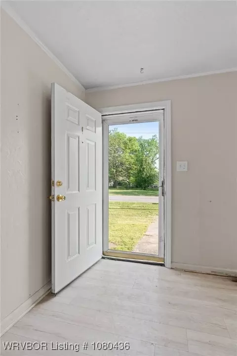 Entry Way - 714 E Academy St, Paris, AR 72855 photo 1 of 2
