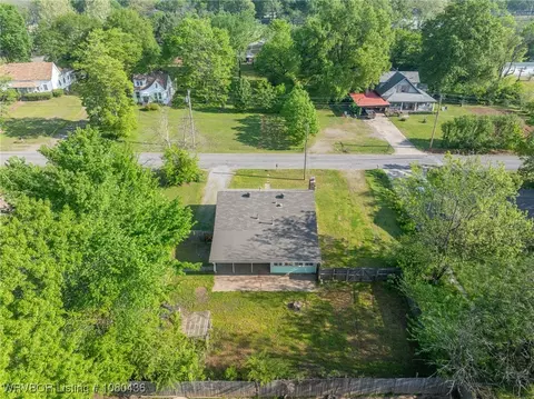 View/Area - 714 E Academy St, Paris, AR 72855 photo 2 of 2