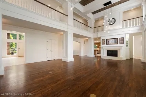 Living - 2500 Athlone Rd, Fort Smith, AR 72903 photo 3 of 4