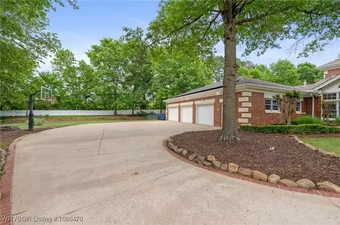 Exterior - 2500 Athlone Rd, Fort Smith, AR 72903 photo 3 of 13
