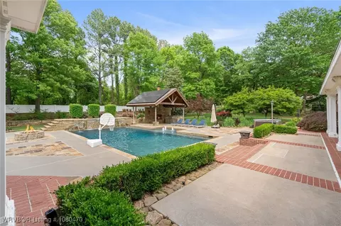 Exterior - 2500 Athlone Rd, Fort Smith, AR 72903 photo 6 of 13