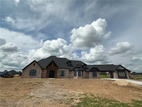 292 Scott Farm Dr, Van Buren, AR 72956