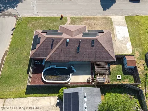 516 Loop W, Roland, OK 74954 photo 6