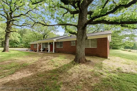 818 Cedar Ave, Alma, AR 72921 photo 5