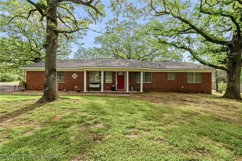 818 Cedar Ave, Alma, AR 72921 photo 2