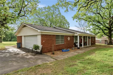 818 Cedar Ave, Alma, AR 72921 photo 4