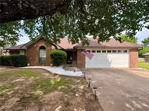 2514 Witteville Dr, Poteau, OK 74953