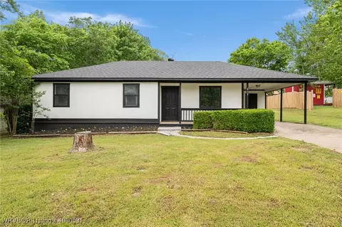 613 Gov Bass Little St, Greenwood, AR 72936