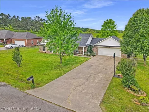 1102 Mcentire St, Waldron, AR 72958 photo 2