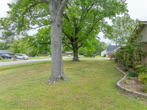 8611 Royal Ridge Dr, Fort Smith, AR 72903 photo 31