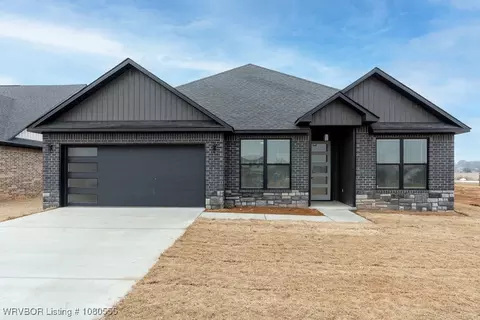 515 Waggoner Ln, Barling, AR 72923