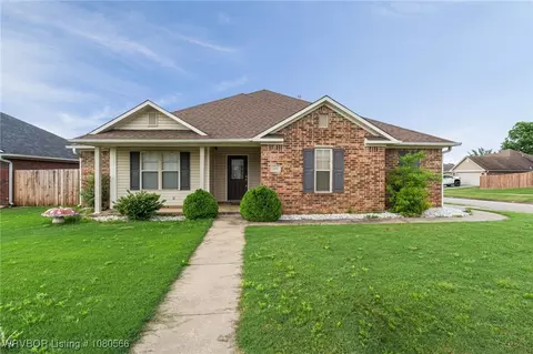 1901 Denali Way, Barling, AR 72923