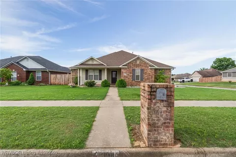 1901 Denali Way, Barling, AR 72923 photo 2