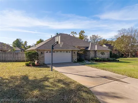 10712 Saint Michael Ct, Fort Smith, AR 72908 photo 3