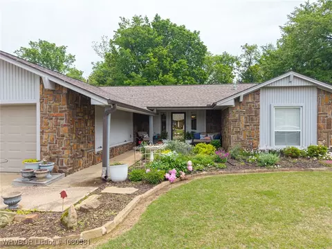 3013 Windrift Cv, Fort Smith, AR 72903