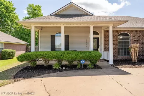 6911 Red Pine Dr, Fort Smith, AR 72916 photo 3