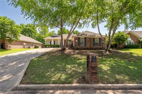 6911 Red Pine Dr, Fort Smith, AR 72916 photo 4