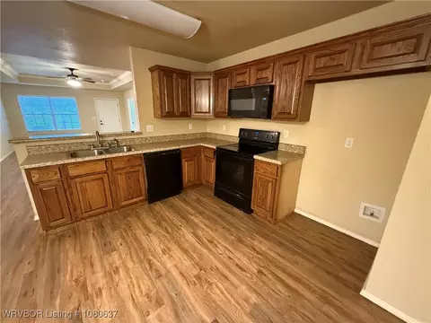 403 Riley Dr, Alma, AR 72921 photo 5