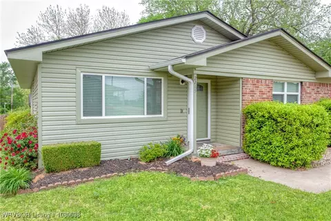 2215 57th Ln, Fort Smith, AR 72904 photo 2