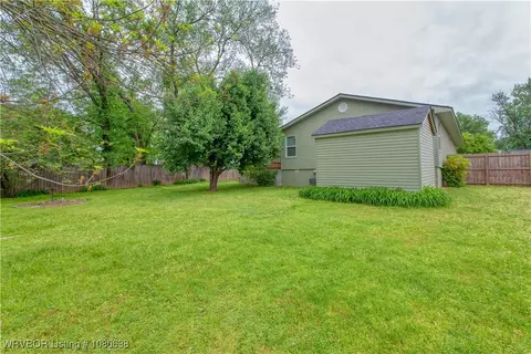 2215 57th Ln, Fort Smith, AR 72904 photo 32