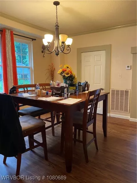 Dining - 1015 N 41st St, Fort Smith, AR 72904 photo 2 of 2