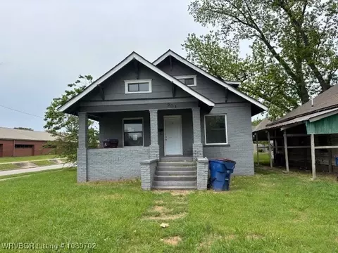 901 N 16th St, Fort Smith, AR 72901