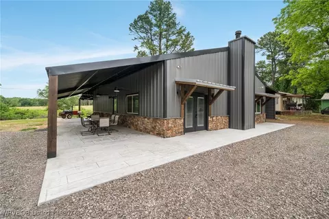 465 Boyd Dr, New Blaine, AR 72851