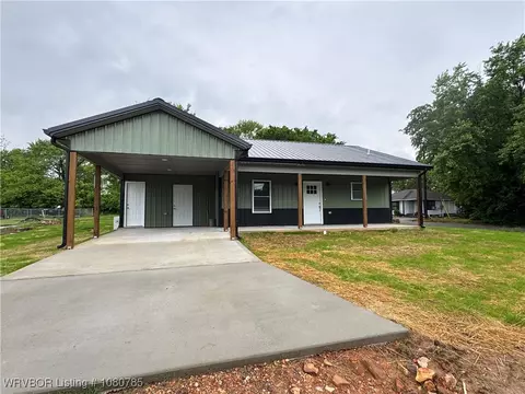 1685 S 1st St, Westville, OK 74965