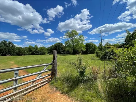 7021 State Line Rd, Fort Smith, AR 72901