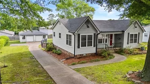 3815 Free Ferry Ln, Fort Smith, AR 72903