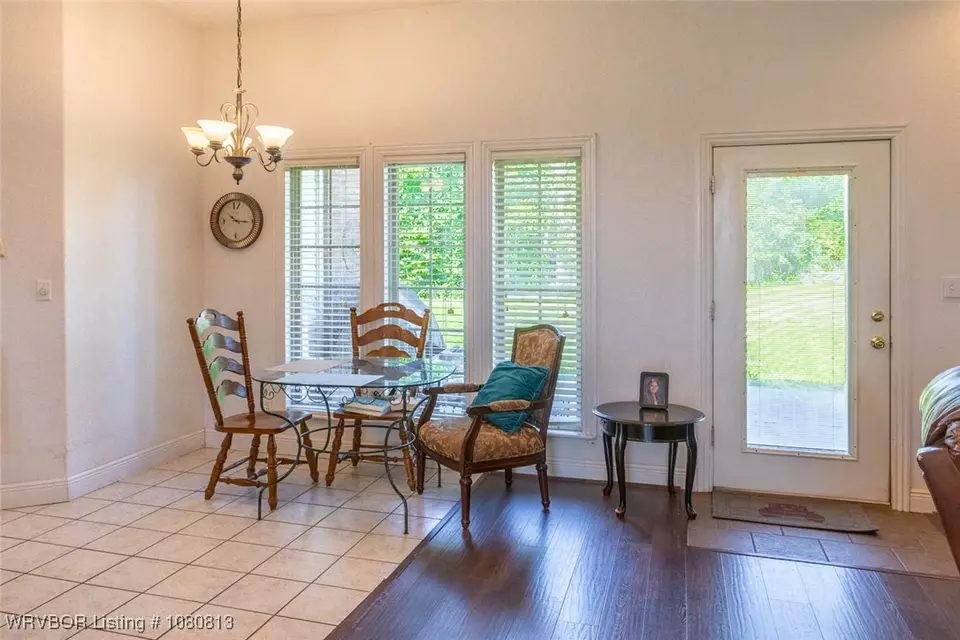 Dining - 107774 S 4720, Muldrow, OK 74948 photo 4 of 5