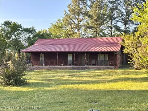 710 E 4th St, Hartford, AR 72938