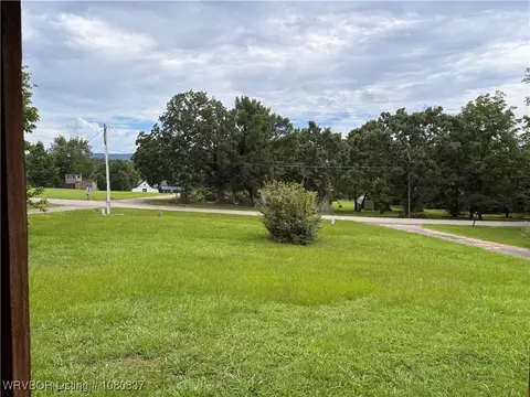 710 E 4th St, Hartford, AR 72938 photo 38