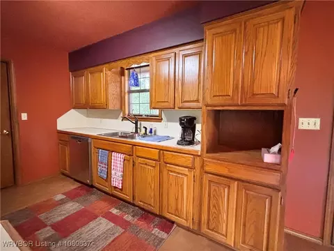 710 E 4th St, Hartford, AR 72938 photo 12