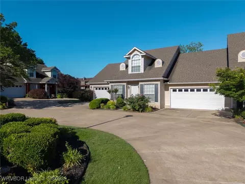 Exterior - 2808 May Branch Pt, Fort Smith, AR 72903 photo 5 of 10
