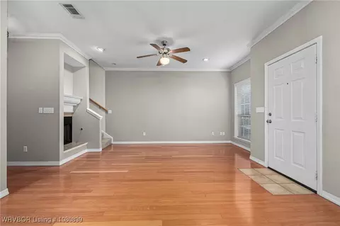 Living - 2808 May Branch Pt, Fort Smith, AR 72903 photo 2 of 5
