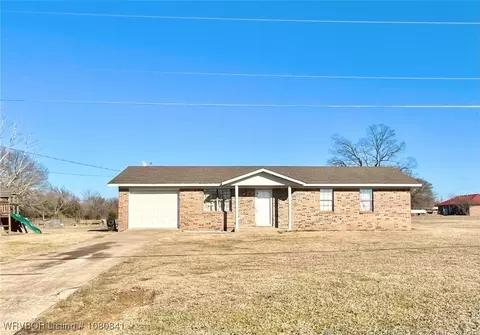 1105 7th St, Stigler, OK 74462