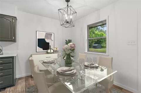 Dining - 1725 N 46th Cir, Fort Smith, AR 72904 photo 1 of 1
