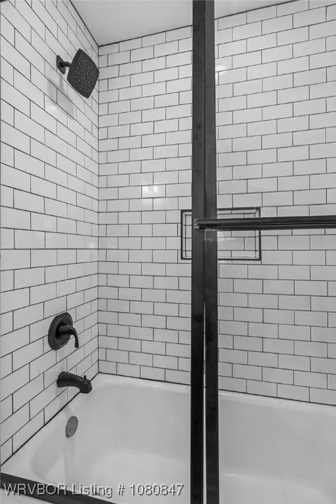 Bath - 1725 N 46th Cir, Fort Smith, AR 72904 photo 4 of 4