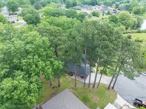 View/Area - 1725 N 46th Cir, Fort Smith, AR 72904 photo 4 of 4