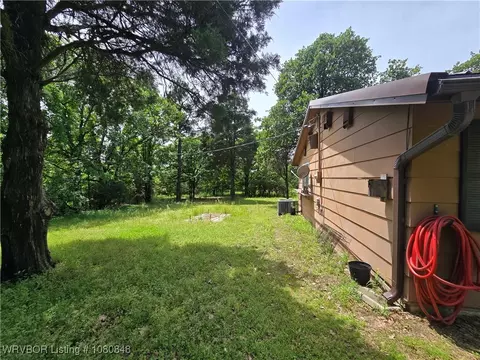 Exterior - 111068 S 4677 Rd, Gans, OK 74936 photo 4 of 10