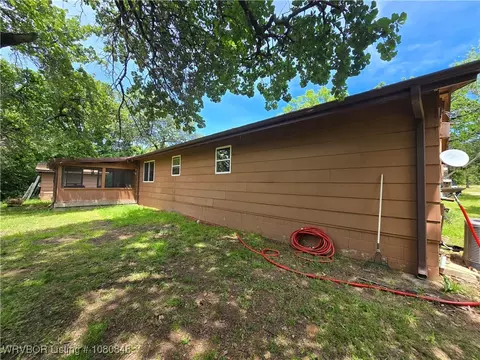Exterior - 111068 S 4677 Rd, Gans, OK 74936 photo 5 of 10