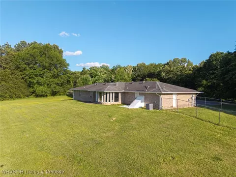 405 Deerwood Loop, Greenwood, AR 72936 photo 2