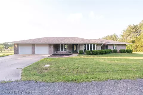 405 Deerwood Loop, Greenwood, AR 72936
