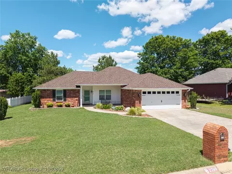 2709 E Phillips Ave, Sallisaw, OK 74955