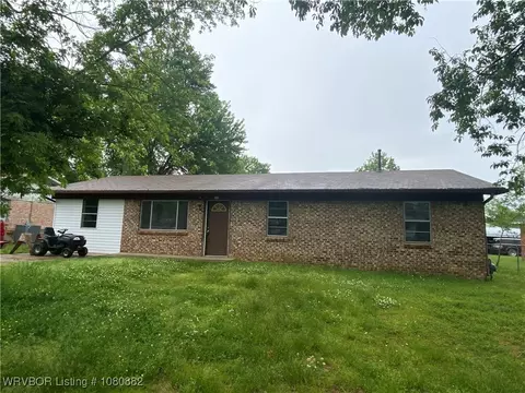 614 N School St, Charleston, AR 72933