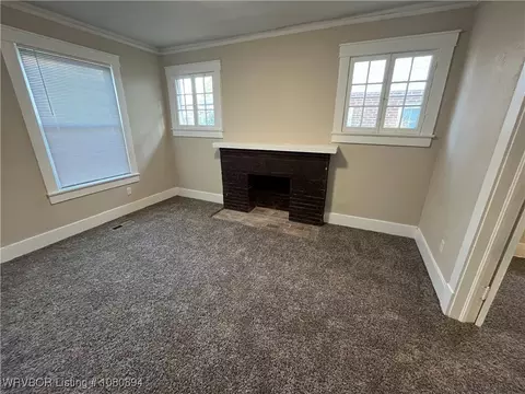 Living - 808 S 23rd St, Fort Smith, AR 72901 photo 3 of 6