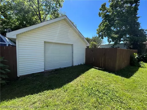 Exterior - 808 S 23rd St, Fort Smith, AR 72901 photo 8 of 11